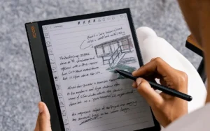 Read more about the article מחברת אלקטרונית או קורא ספרים – מה באמת מתאים לכם?